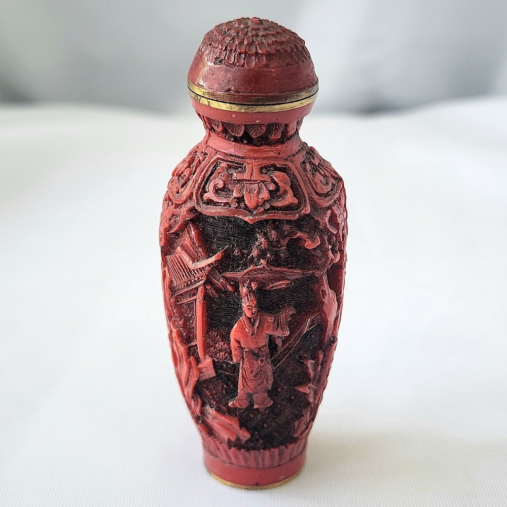 Antique Chinese‎ Cinnabar Carved Snuff Bottle with Stopper Fine Art Intricate OG